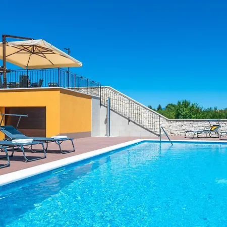 Holiday home Awesome In *